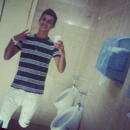 Ousado, Alegre e filho de DEUS .. Independente até chegar ao objetivo !