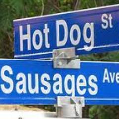 Gourmet HotDog & Sausage Vendor.
We're all about our community, cooking and collaborating with other local vendors!