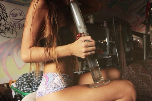 Just a stoned bitch. Fourteen, my armyman. #FollowBack