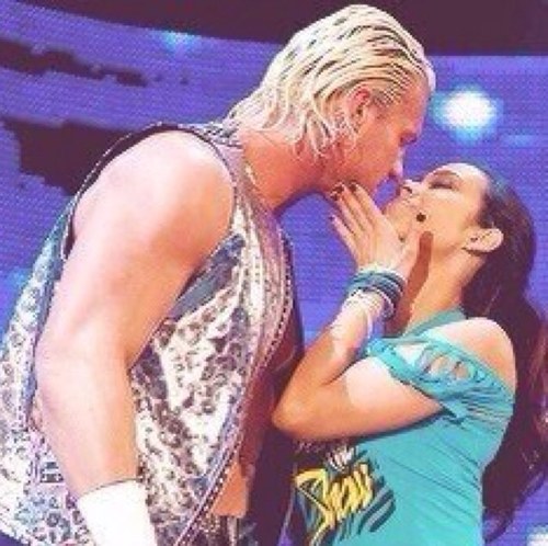 Showoff here. Once your girlfriend take a glance at me, she'll dump you in a second. Stealing the show & Your girlfriend is my speciality. {Single/Looking. RP!}