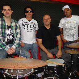Seu Mantra é uma banda especializada em MPB, com músicos altamente qualificados e experientes. Em sua formação 3 dos músicos são graduados em música...