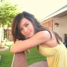 FindUCLAgirl's profile picture. 