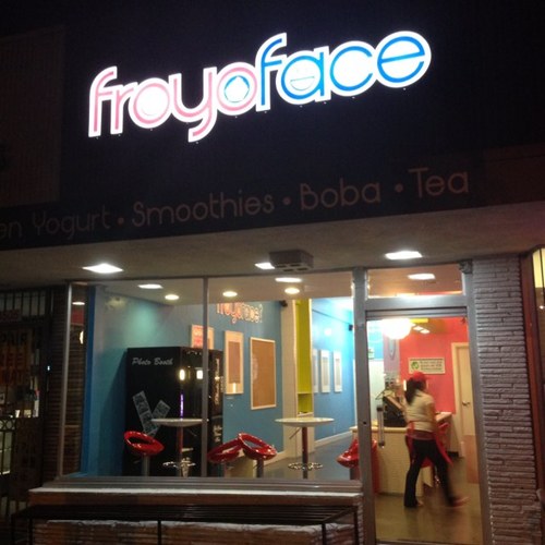 FroyoFace's profile picture. 