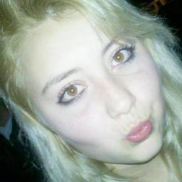 anshi6's profile picture. No quiero a una persona perfecta, sólo quiero a alguien para hacer tonterías, alguien que me trate bien y que le encante estar conmigo.