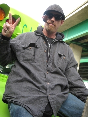 A  Friend To Many.
My name is Jeff  Patterson
I Am Kinda Cool. ;)