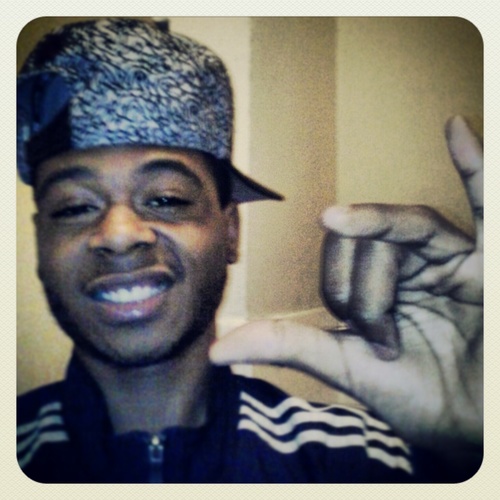 StaccMoneyyFlyy's profile picture. #MUSIC ARTIST. Can't Stand Being BROKE So I BREAK Night.                                                                      #WARNING ! IM TOP5 HOLLYWOOD .