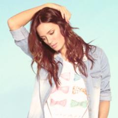 MarChavesita's profile picture. Mi ídola? Paula Chaves con S,modelo,actriz,conductora,cantante,vedette,productora,diosa argentina,ah y lo más importante futura MAMÁ♥
@paulitachaves, te amo♥