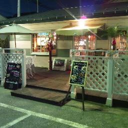 川口グリーンゴルフ隣にあるハワイアンな雰囲気漂うカフェですよ。禅特製の大人気エビ塩パスタ、ロコモコ、オムハヤシ、パンケーキなどのスイーツもあるよ♪テラス席もあるのでワンちゃんと一緒に食事もできるよ☆