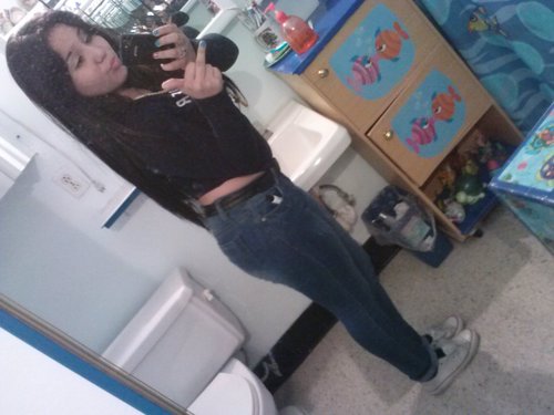 whaaasuhp Gordås.? =P , I leaan Like Chola ! .·. -REAL EYES REALIZE REAL LIES -LADY HAZEL IS THE NAME