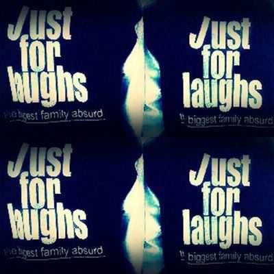 Hidup ini pilihan, apapun yg membuatmu sedih, Tinggalkan !. Tanpa takut akan hilangnya Kebahagiaan Dimasa Depan (y) ~ We are The biggest familly absurd!