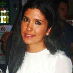 Licenciada en Economía/ Máster en Protocolo y Relaciones Institucionales. Viajera cuando puedo, amante del mar y el deporte.