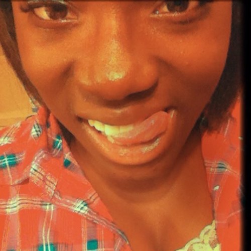 -Follow Me @ThtFreakyShit && @xoxoxmonique