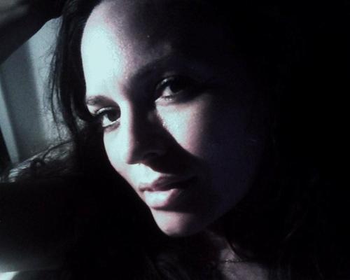 Elikapeka's profile picture. writer/producer/lawyer/musiclover/yogini/rollercoaster-lover & incessant dreamer