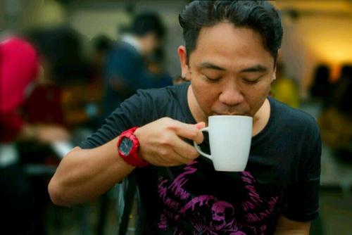 donatgitar's profile picture. NONATION Guitarist , Gshock lover, freelance photographer, husband, Daddy n Cooking lover