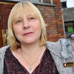 Born & bred Londoner moved to Buckingham in ‘03, Town Cllr, Youth Worker, living with EDS & I make cards when I get ‘me time’ (odonoghuecards on the socials)