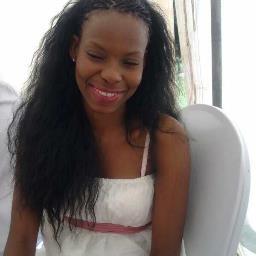 Aspiring business woman, open to new experiences and humble. Life is about taking risks!