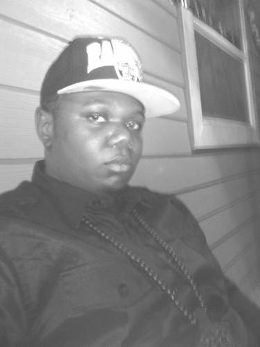 CEO OF SO MAGIC AND DUFFLE GANG MUSIC IM A RAP ARTIST AND IM INLUENCED BY THE NOTORIOUS BIG