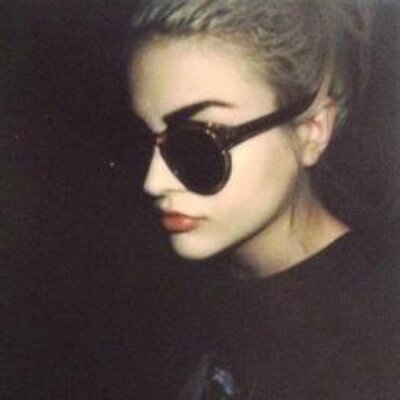 отличная фраза Могу смотреть порно с двумя сисястыми что сейчас