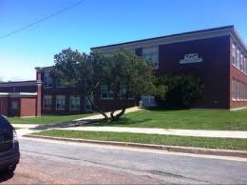 Highland Park Junior High is located in Halifax's historic North End. Home of the dragons.