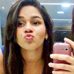 Larissa Fontes, 16, sagitário, musicista, violão, cordas e acordes  ♪