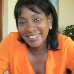 Médico y Profesora de la Escuela Nacional de Salud Pública