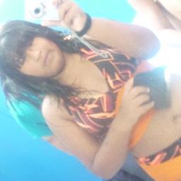 soy chvre loka amigable me gusta el voley y estar con mis amigos y amo a one direction 3