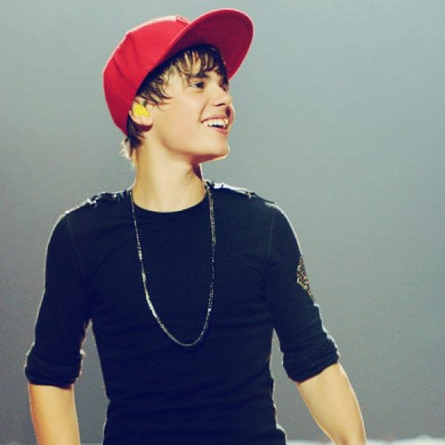 5 boys, 12 nipples. Let's do this poo...♥Bieber fever.