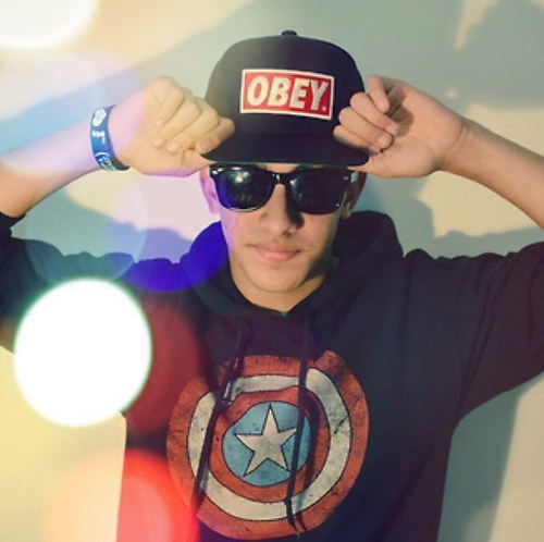 Follow moi je follow back