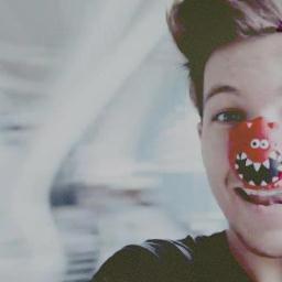 Hi! I'm from Croatia. I'm a proud Directioner, love singing and drawing. Love you guys. I follow back always  xx