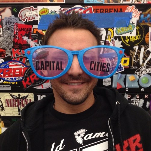 Jdussy's profile picture. @kroqpromo crew and @kroq board-op by night.