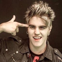 KissMe_Thomas's profile picture. Fã Clube dedicado ao verdadeiro motivo do meu sorriso @thomasrestart ele me ensinou a lutar, sonhar e conquistar! Since: 19/01/2011 OFICIALIZADO: 07/12/2011