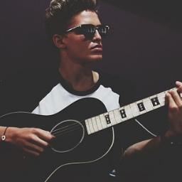 15 YEAR OLD DREAMER | #PARADISE is Amazing and great love to listen a so listen by @CodySimpson | #SurfersParadise WOW  I LOVE THIS SONGS @CodySimpson❤