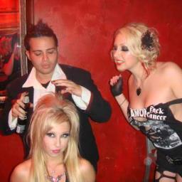 @jesscandohair @iknowvegas @LuckyHueLasVega 949.743.4232 http://t.co/902PVZuCJl https://t.co/4bA16aHBVS