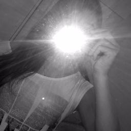 .loka;brincalhona;fresca;irritante;chatinha;boba;apaixonada;doida;idiota e amiga...prazer?!? julia