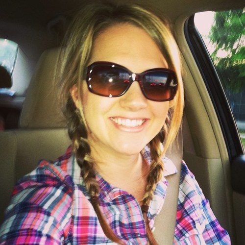 Courtney Whitaker (WhitakerGirl) Twitter