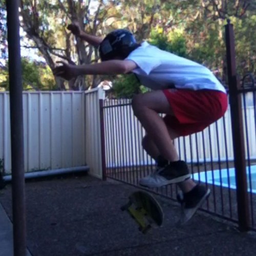 DailyBackflips's profile picture. backflip?