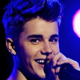 Você devia estar atrás do Justin em vez de perder tempo lendo essa bio. Mas vai perder seu tempo indo procurar ele,pq ele ta aqui comigo! =* Since:29/12/11 ♥
