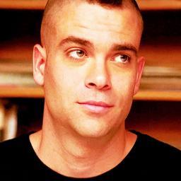 I'm Noah Puckerman, yes I had a threesome at seven. ✌ (Bi) (RP)
http://t.co/AUatANmF2Q