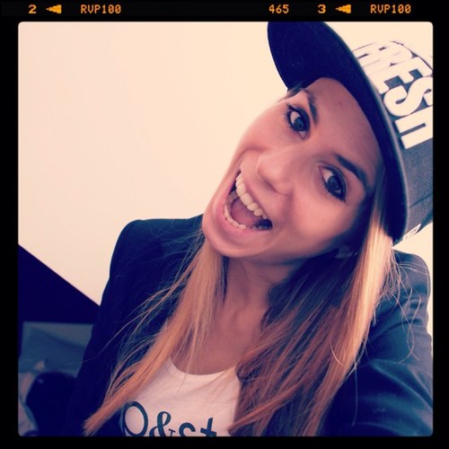 princessbeanies's profile picture. Princess Beanie ist ein kleines bayrisches Häkellabel, für individuelle handgefertigte Beanies, Headbands & Loops, aus 100% Schurwolle!