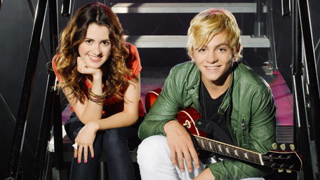 I'm Ross! I'm on that band R5 with my family, I play Austin on Austin & Ally, & Brady on TeenBeach Movie #Taken by @ItsLauraRp