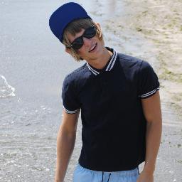 Follow me, and i'll followback!