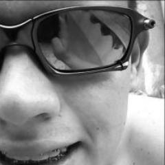 Ex -Jogador Ousado&alegre ♪ *-  My Family My Life, Keep Calm Have Faith =D