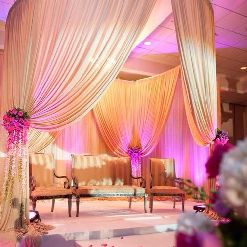 Professional Party Planners is a Chicago based Full Service Event Decoration Company that caters to all types of events.