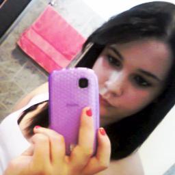 Minha imagem é vocç quem Faz   ... Mais da minhaa vidaa sou eu qem cuido!
Não te agradoo?  problema seu não nasci pra agradar ninguem *-*
