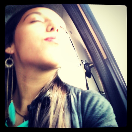Publicista ♥, de personalidad fuerte y me encanta escuchar música