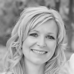 Not Your Average Lassie, Author of Scottish Historical 'A THISTLE IN THE MIST', Newspaper Columnist & Mom of 6 thriving on bedlam https://t.co/Vx6Rz77xS2