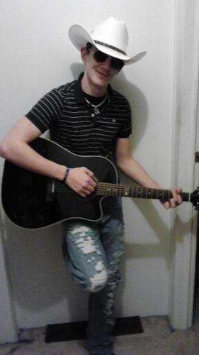 whats up yall,my name is chris kennedy ive been singing country music for a long time now.my goal is to become a country music singer for a major record company