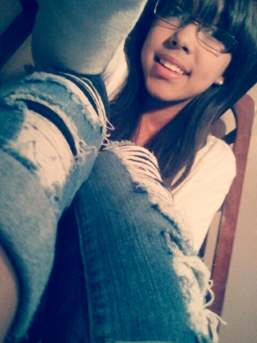 @Beasty_Yanci & @Ortiz06Javier are my bestfriends!  :* #CowbaysBaby. Followwww Me ! ~ I follow back {: