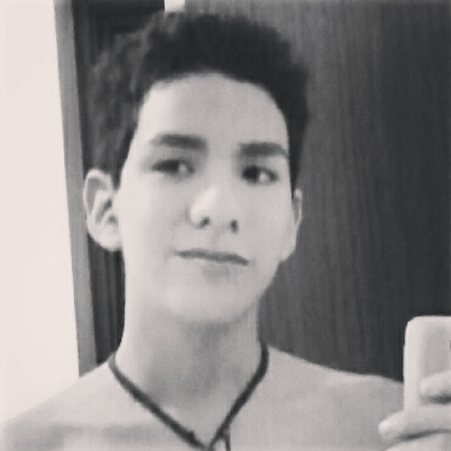 no salgas de tu casa si no es con una sonrisa en tu cara