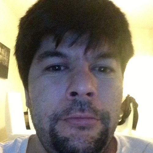 FadilReiz's profile picture. 